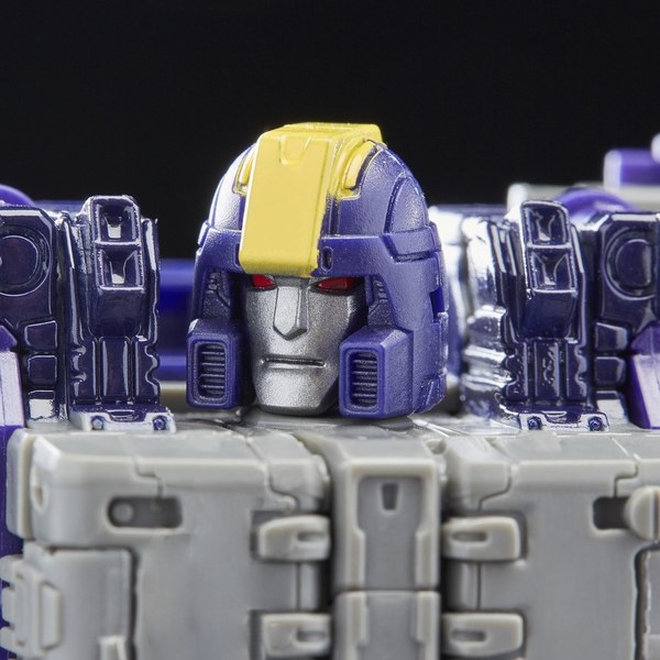 New Images Wfc Holo Mirage Astrotrain Spinster Crosshairs Aragon Impactor  (7 of 22)